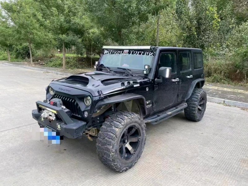 徐州17年Jeep牧马人3