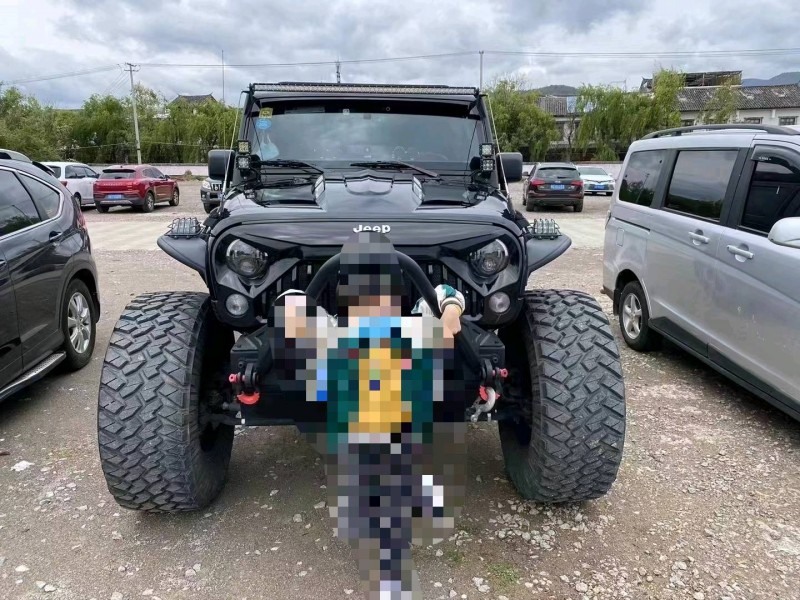 徐州17年Jeep牧马人9