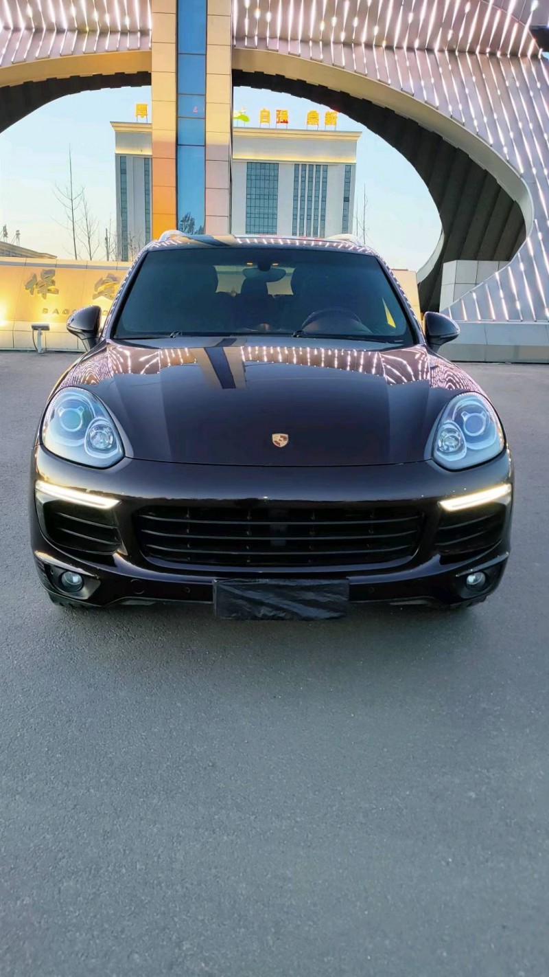 廊坊16年保时捷卡宴1