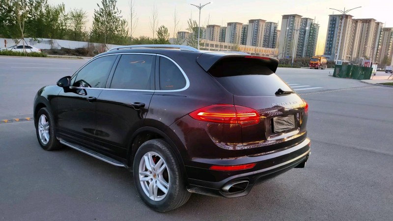 廊坊16年保时捷卡宴8