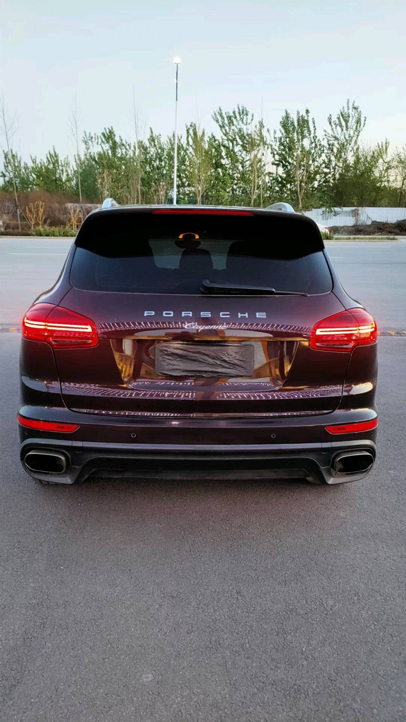 廊坊16年保时捷卡宴9