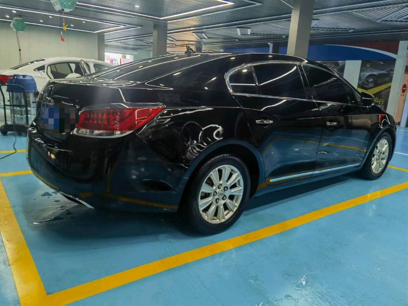 枣庄12年别克君越7