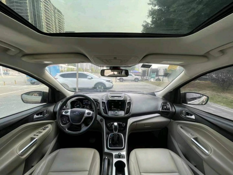 珠海15年福特翼虎9