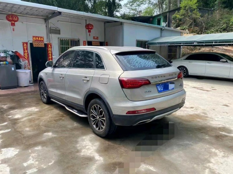 深圳18年众泰SR95