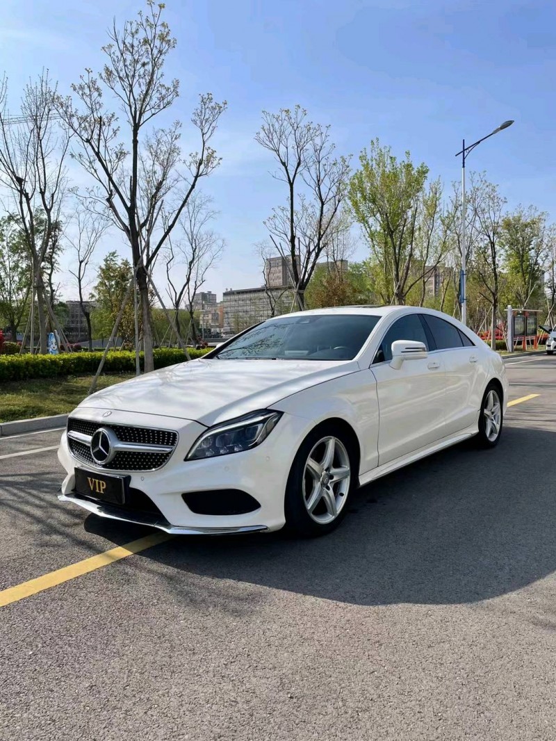 徐州17年奔驰CLS3