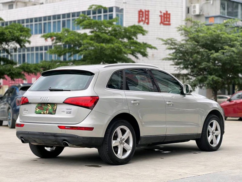 东莞17年奥迪Q58
