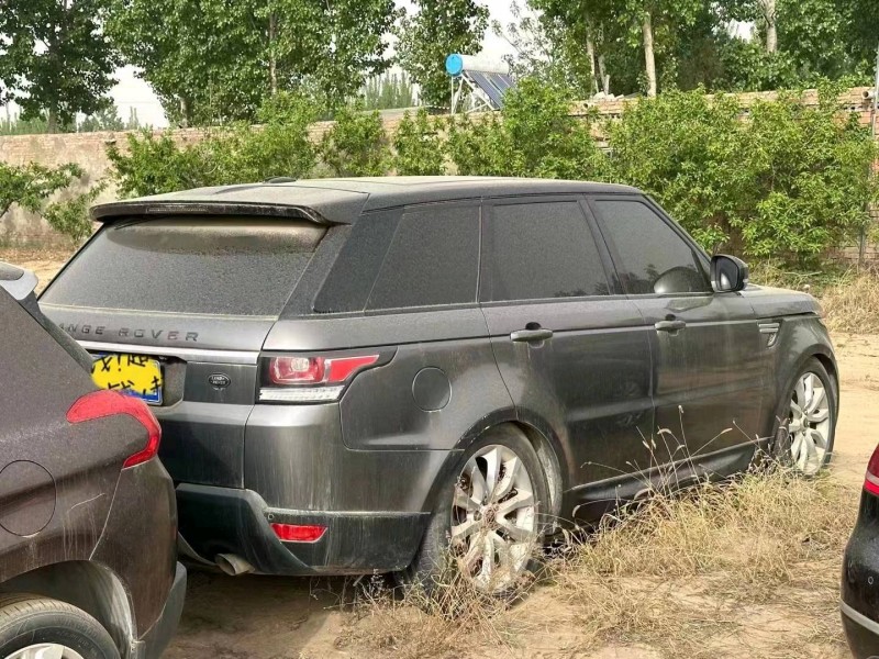 秦皇岛14年路虎揽胜运动6