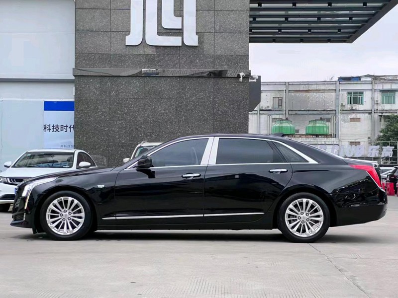 东莞16年凯迪拉克CT64