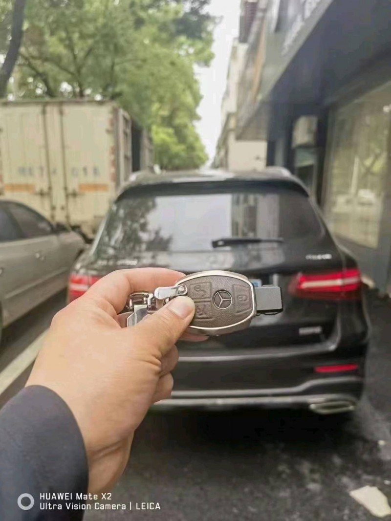 济南17年奔驰GLC9