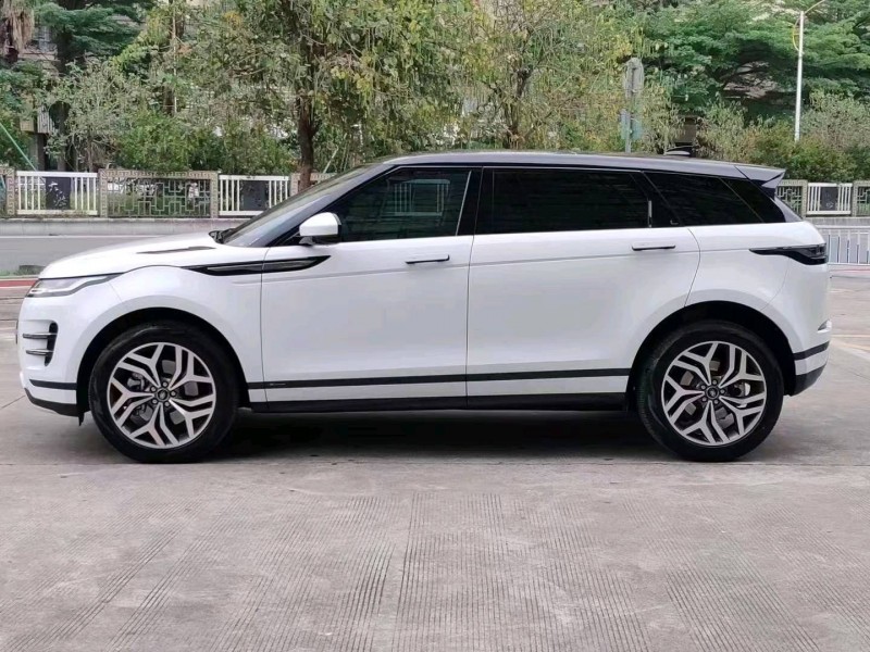 深圳22年路虎极光3