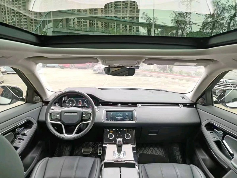 深圳22年路虎极光6