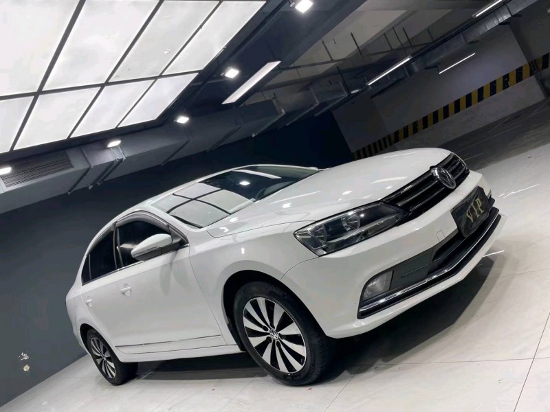 成都18年大众速腾1