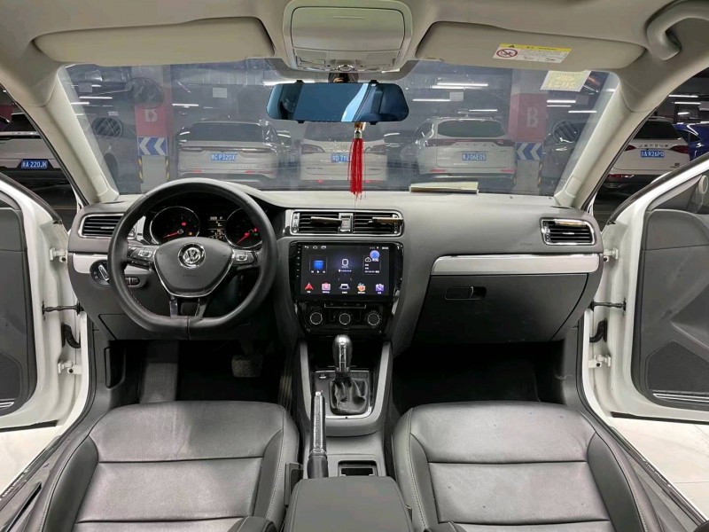 成都18年大众速腾2