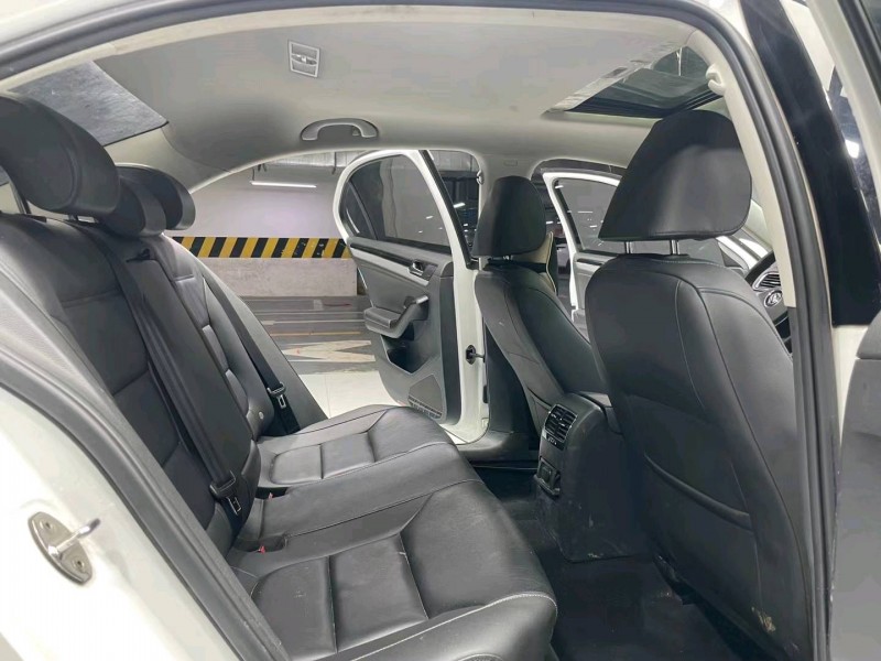 成都18年大众速腾4