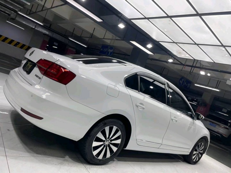 成都18年大众速腾7