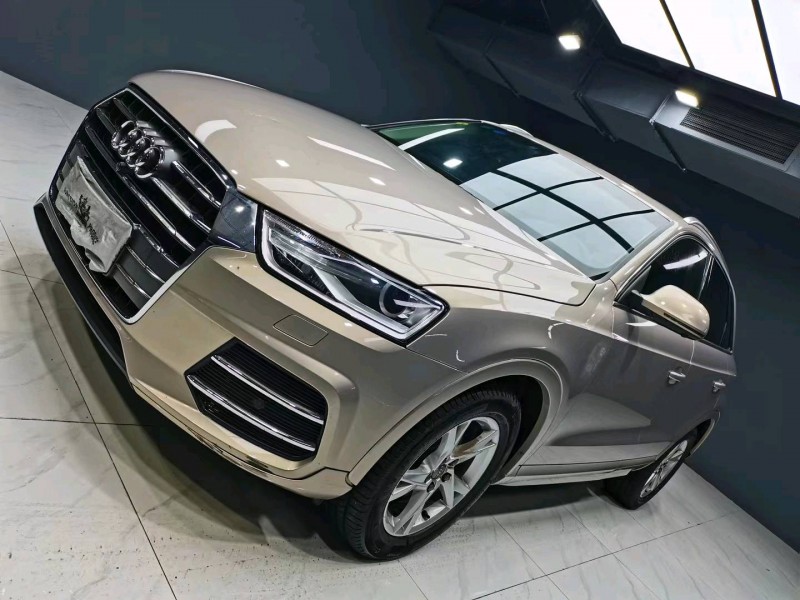 成都17年奥迪Q32