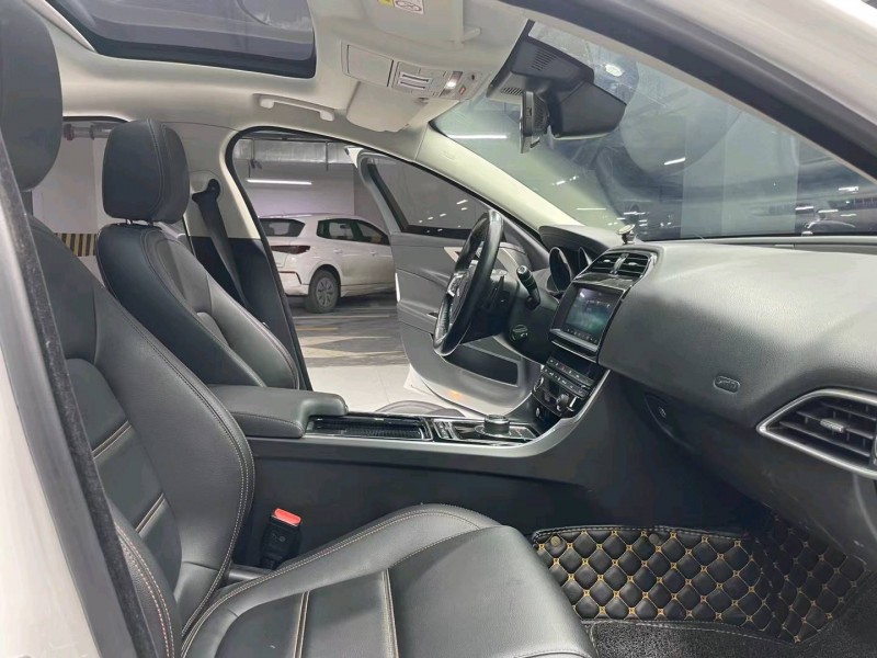 成都19年捷豹XEL7