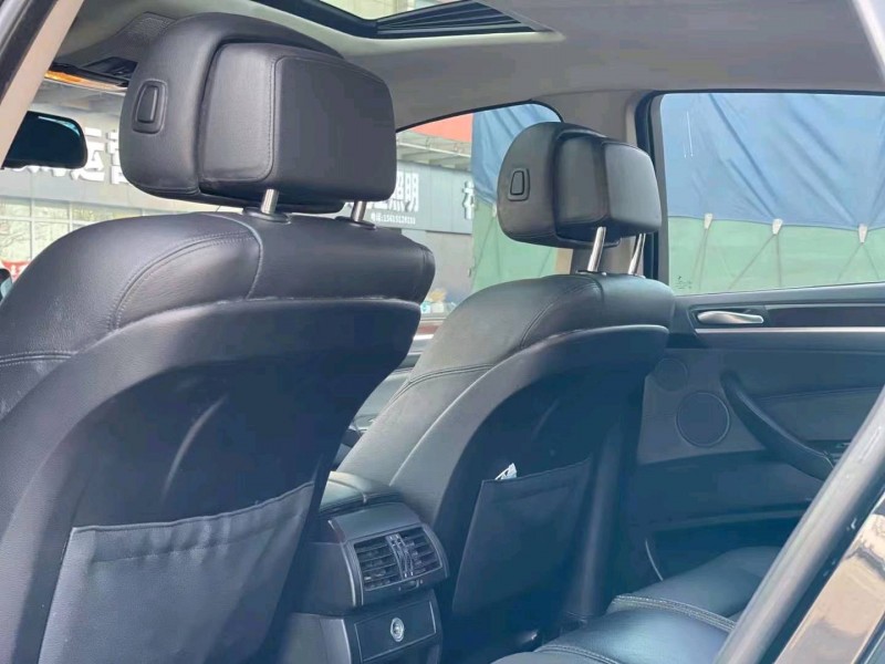 济南09年宝马X67