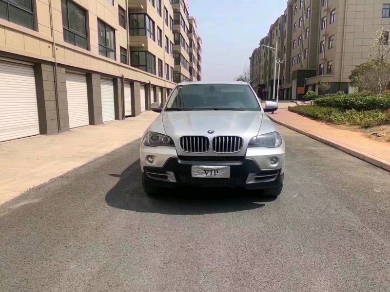 济南08年宝马X51