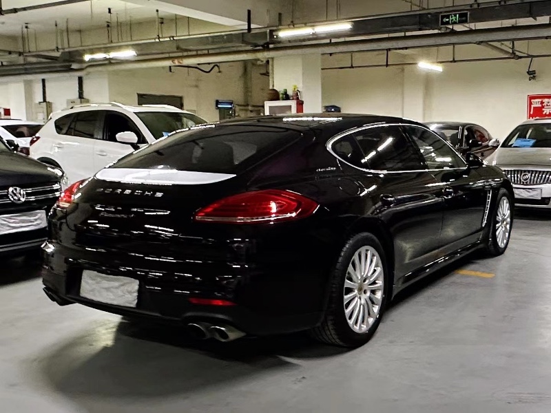 北京15年保时捷帕拉梅拉4