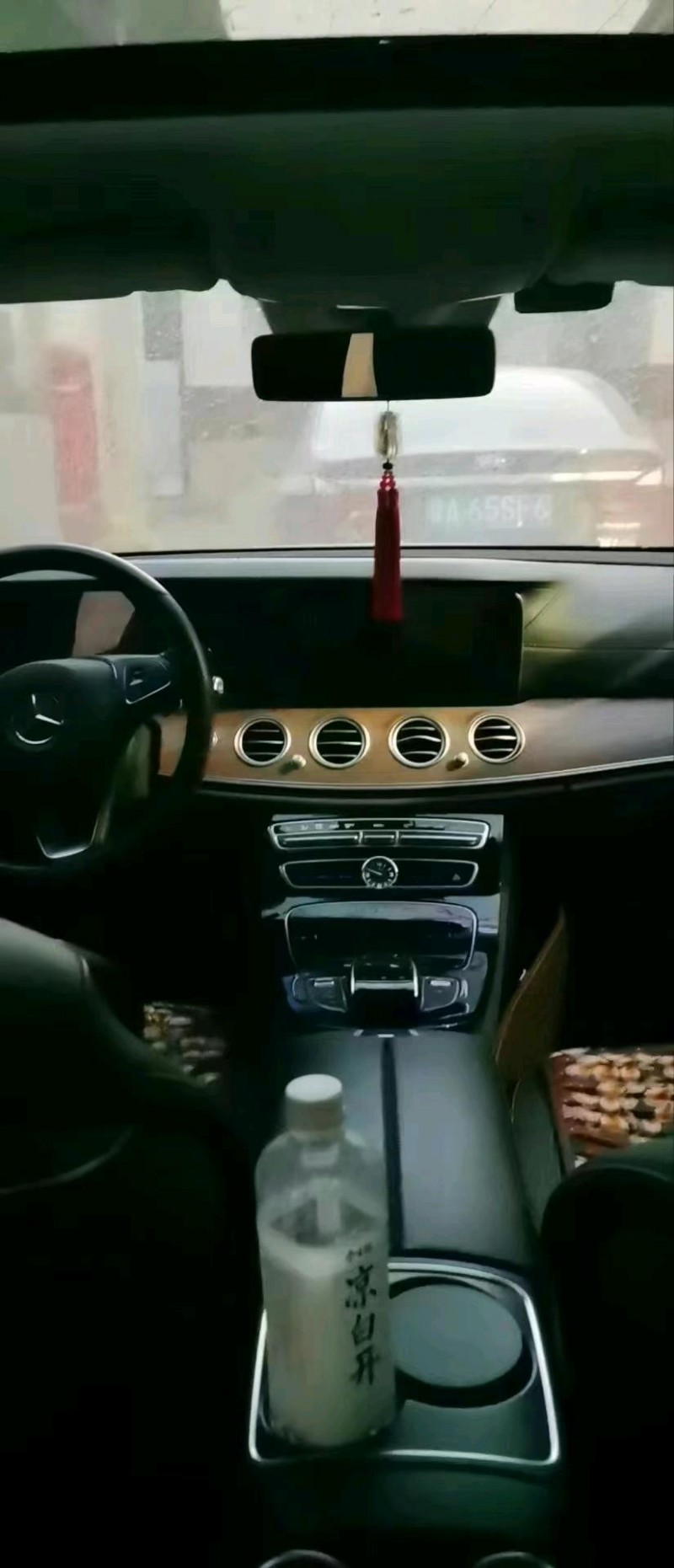 石家庄17年奔驰E4