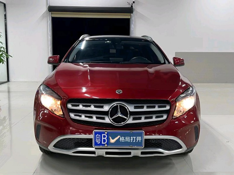 广州18年奔驰GLA1