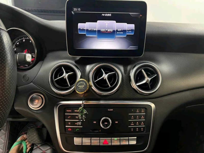 广州18年奔驰GLA7