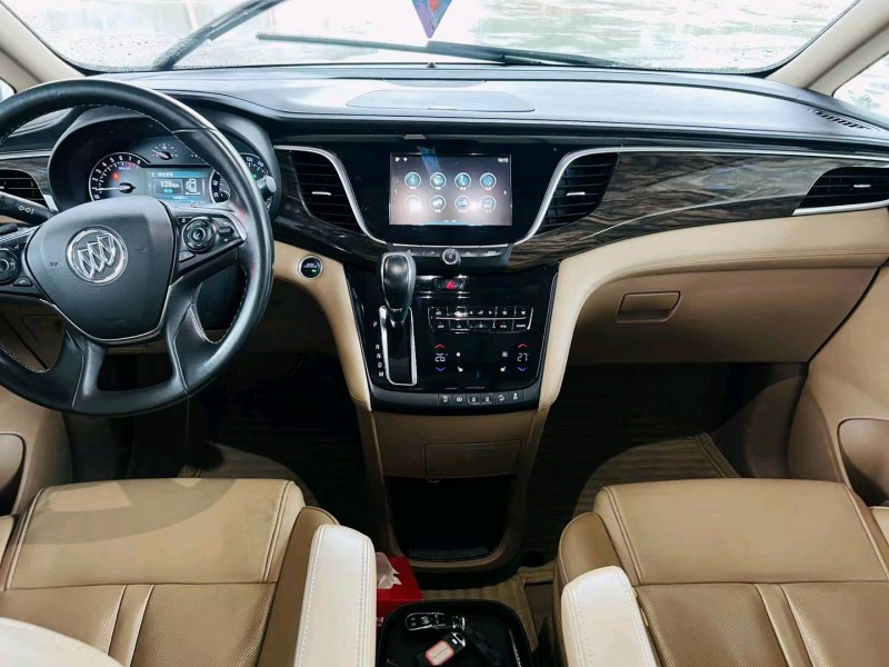 聊城17年别克GL84