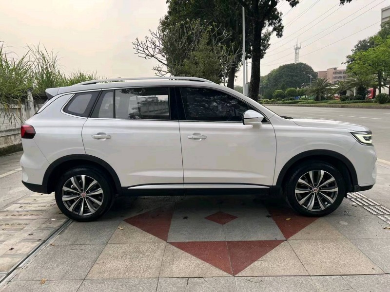 东莞21年荣威RX59