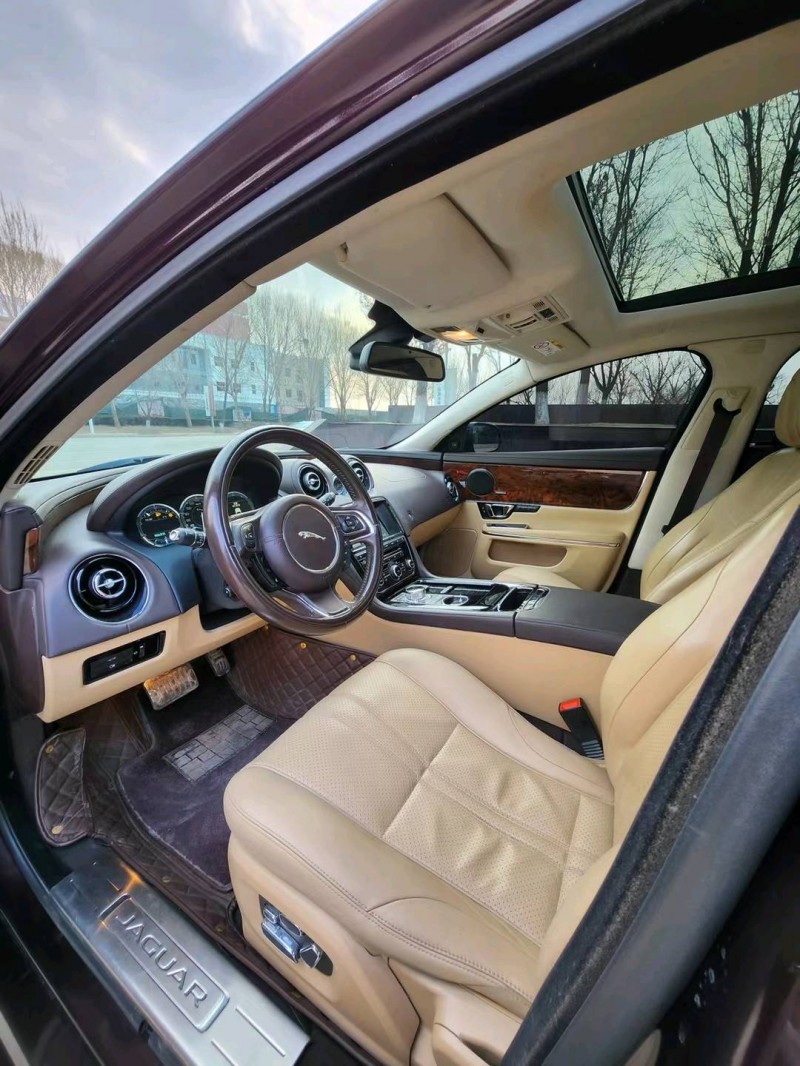 沈阳14年捷豹XJ8