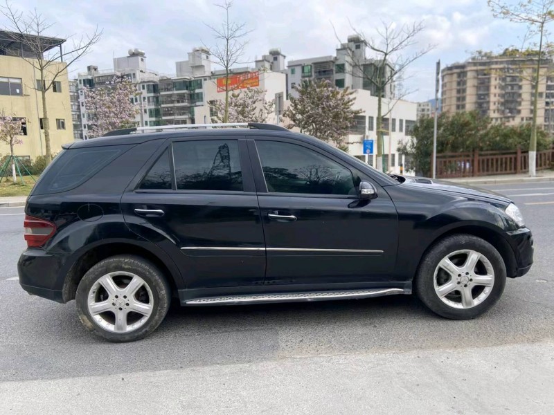 广州07年奔驰ML3