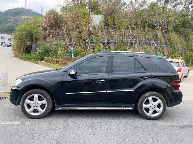 广州07年奔驰ML5