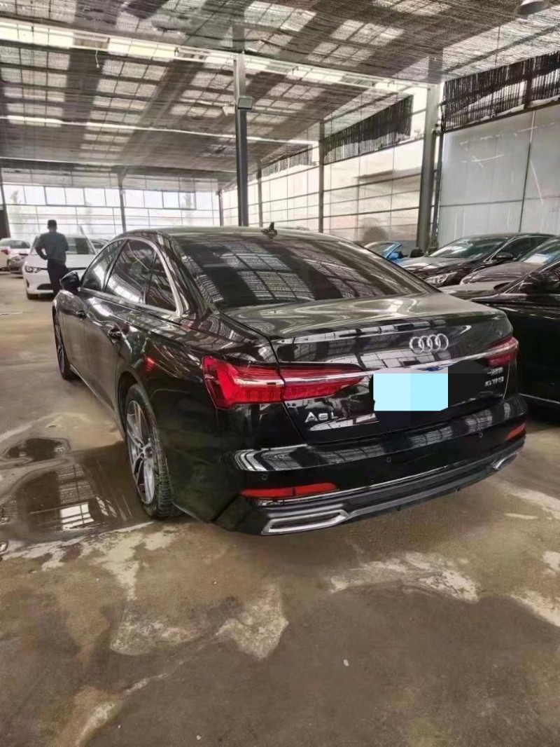 青岛21年奥迪A6L3