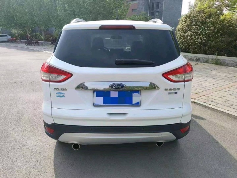 淄博15年福特翼虎9