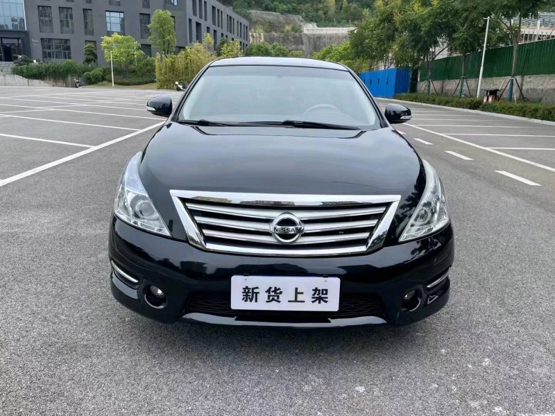 宜昌11年日产天籁1