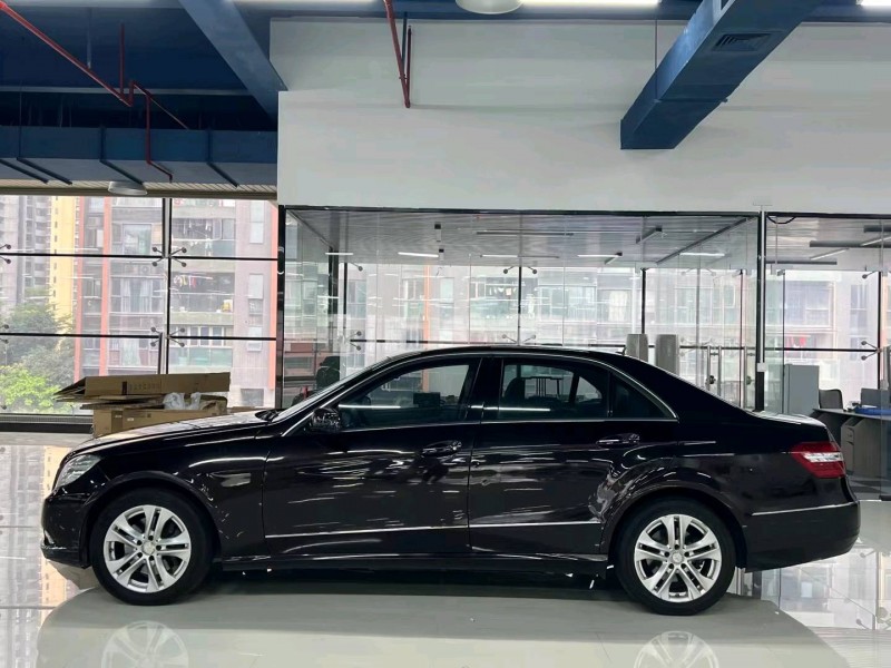 广州10年奔驰E8