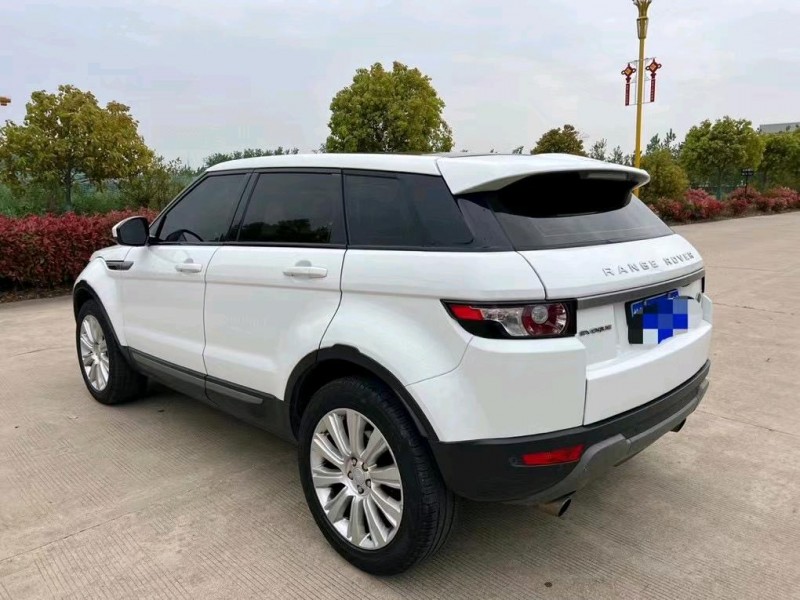 盐城16年路虎极光5