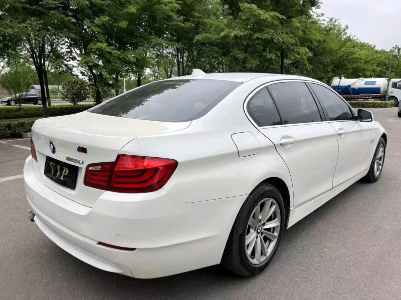 济宁12年宝马5系8