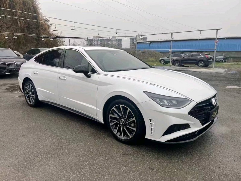 宜昌21年现代索纳塔十2