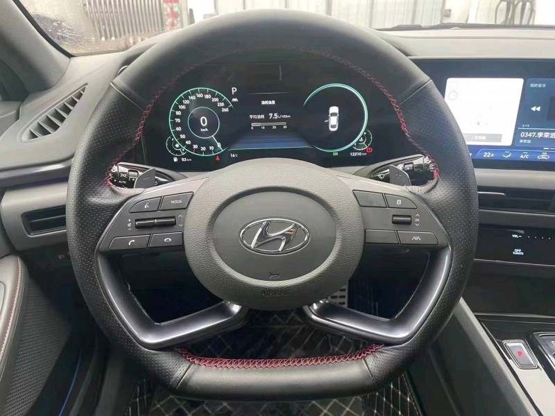 宜昌21年现代索纳塔十6