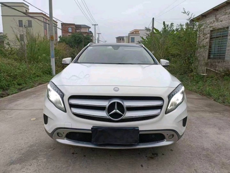 深圳16年奔驰GLA1