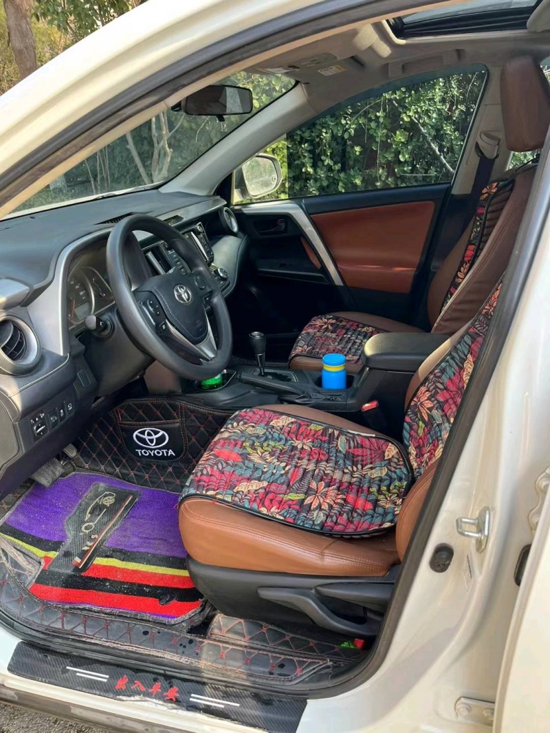 青岛19年丰田RAV4荣放4