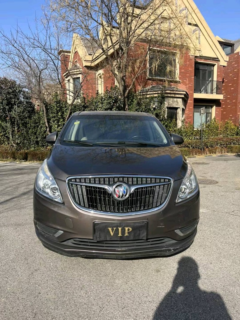 青岛17年别克GL81