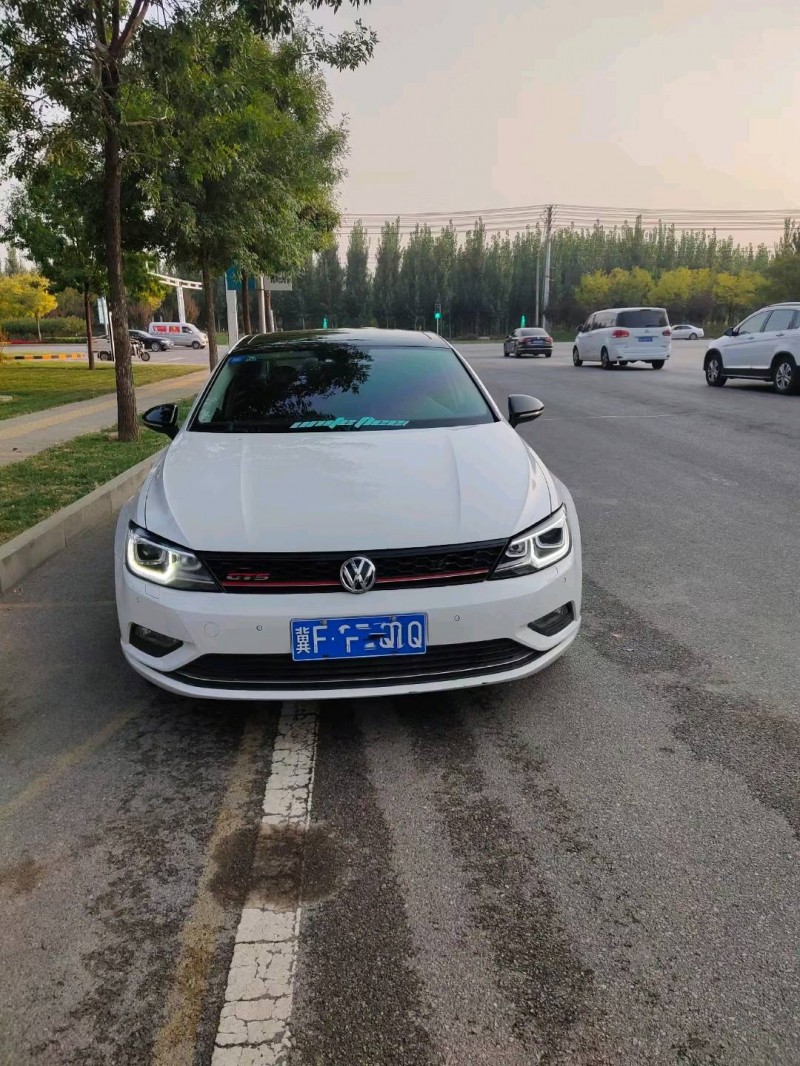 廊坊15年大众凌渡1