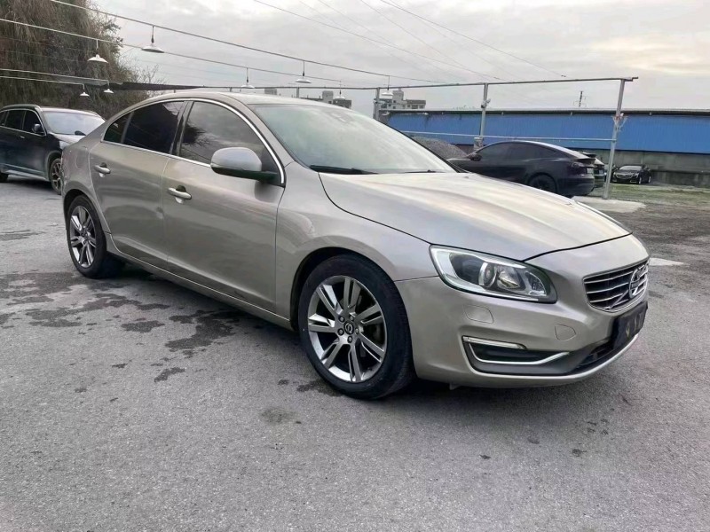宜昌15年沃尔沃S60L3