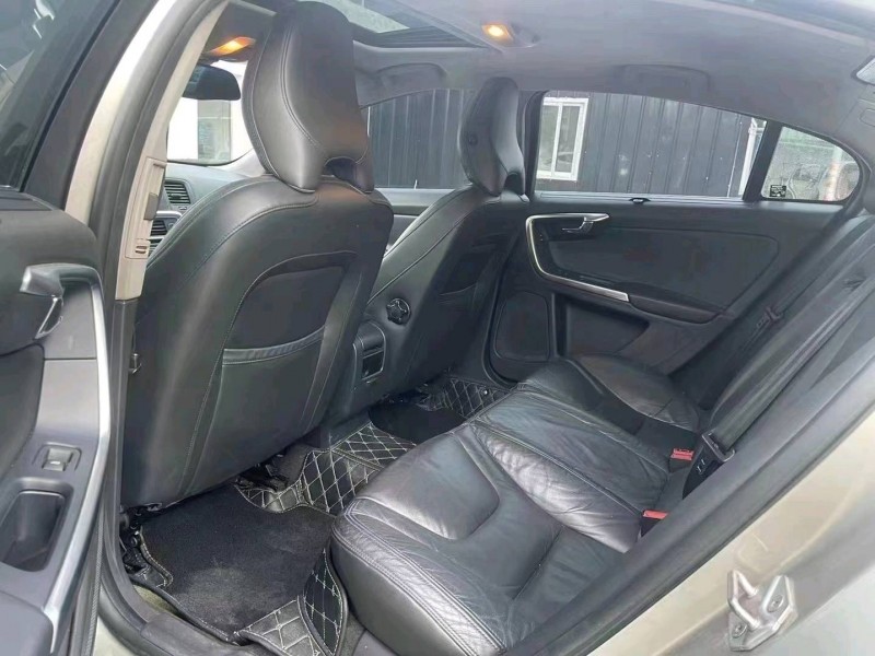 宜昌15年沃尔沃S60L5