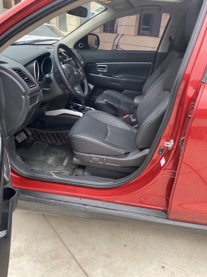 廊坊19年三菱劲炫4