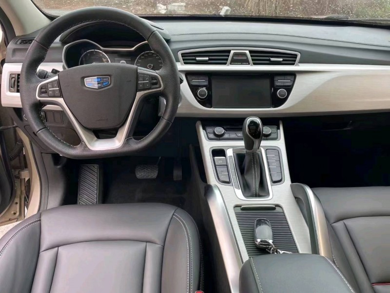 宜昌18年吉利博越6