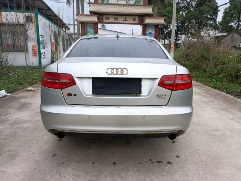 深圳11年奥迪A6L8