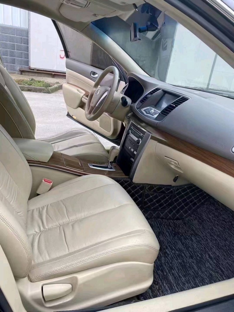 宜昌12年日产天籁6